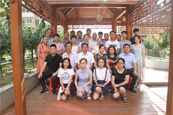又是一年金秋季，助學(xué)圓夢暖人心----2017年寶業(yè)集團(tuán)“金秋助學(xué)”活動圓滿結(jié)束